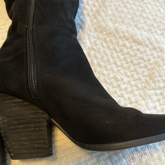 Charles by Charles David Black Point-toe Womens Boots Size 6M - Picture 9 of 13